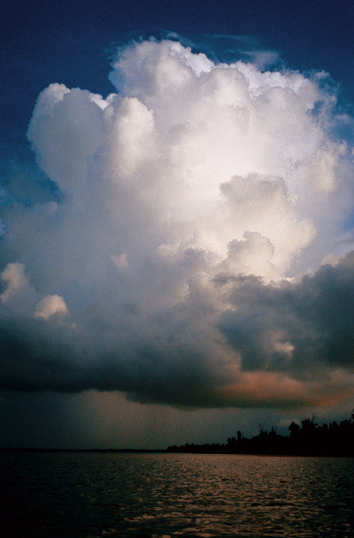 夕立ち雲