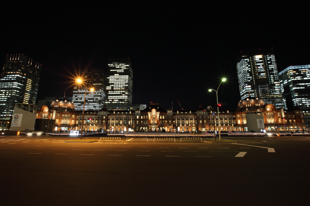 駅の灯