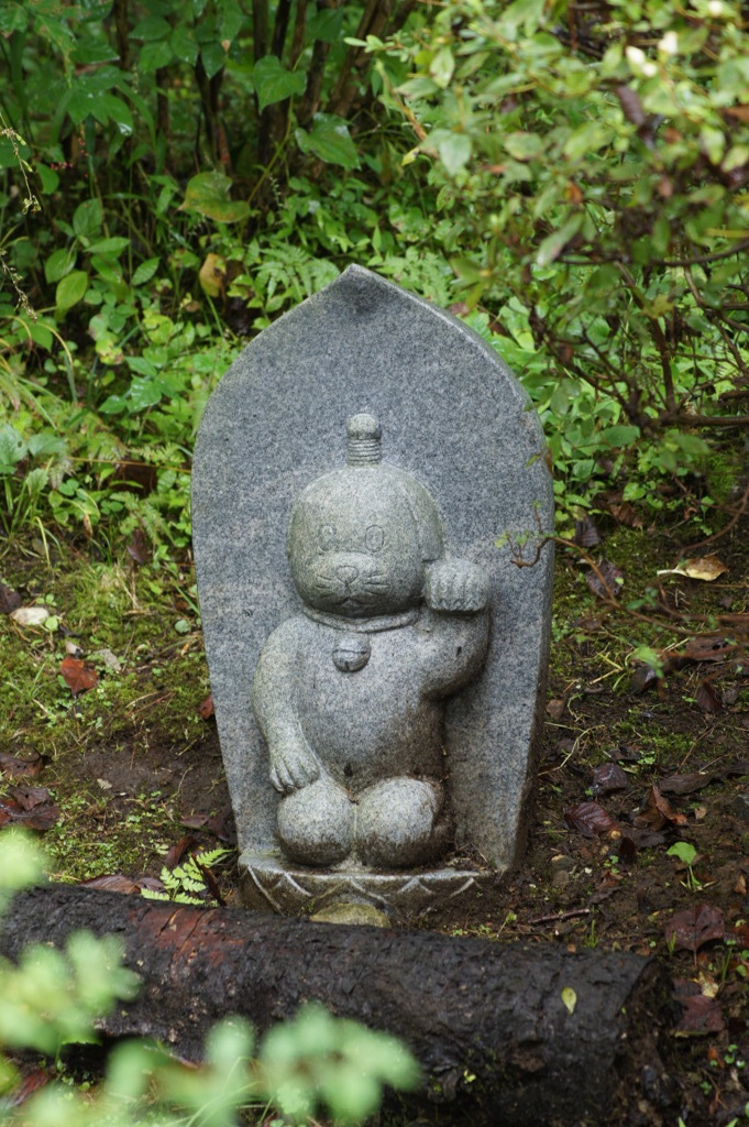 にゃんまげ地蔵