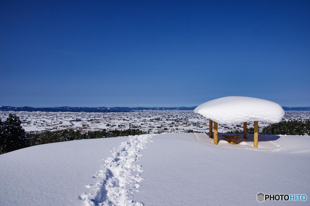 冬の散居村