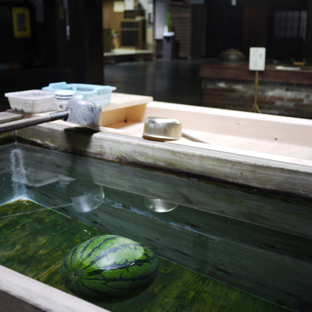 スイカ冷えてます