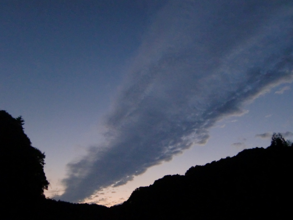 雲の道