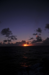 おがさわら丸からの夕日3