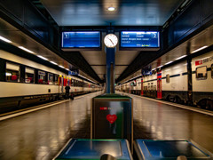 スイス　朝の駅