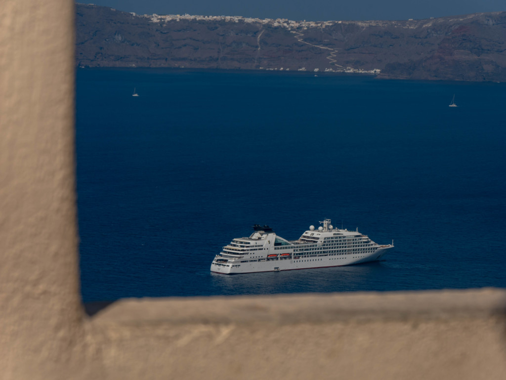 ギリシャ　サントリーニ島　ティラ１