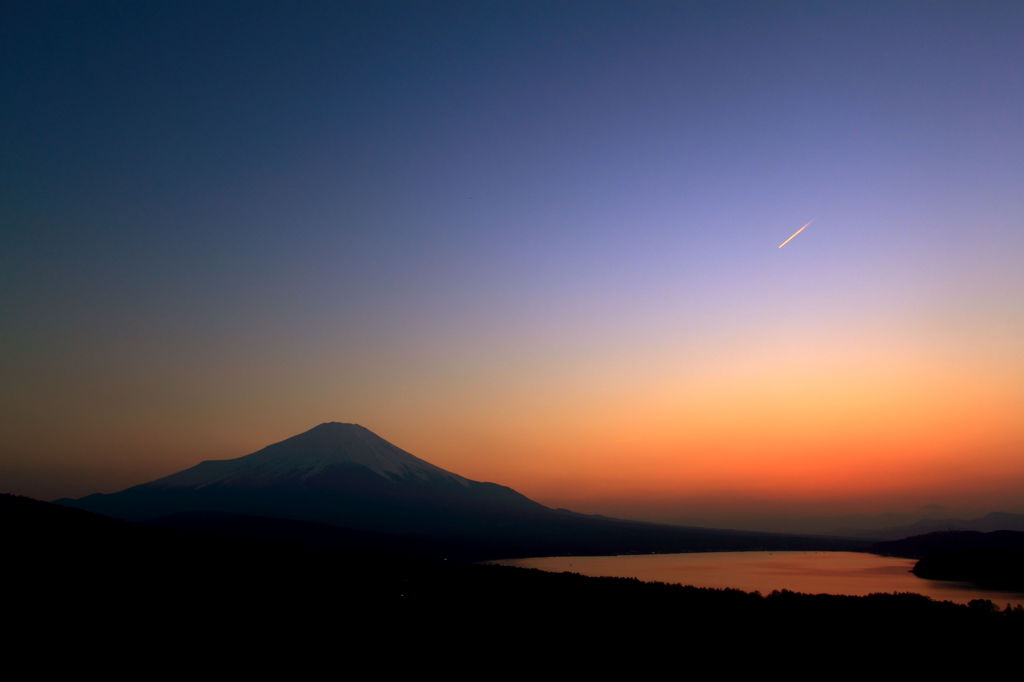 夕焼け空と富士山