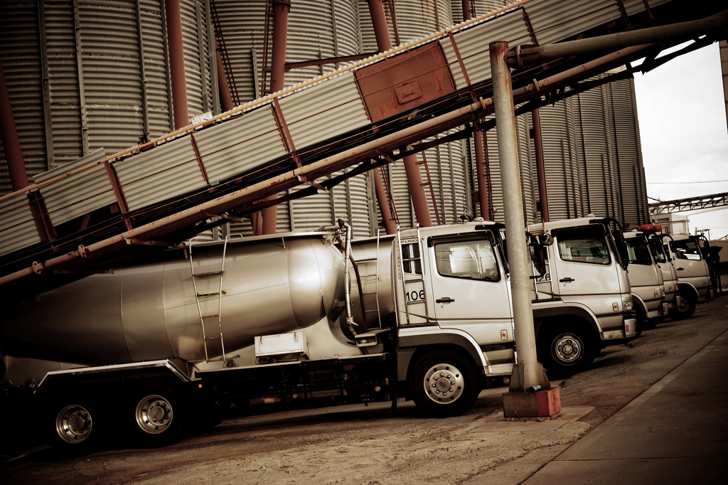 #14 Silver Truck
