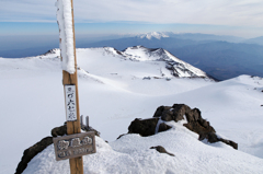 御嶽山から北アルプスを望む