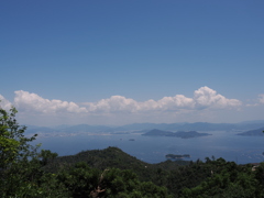 宮島の山頂付近にて