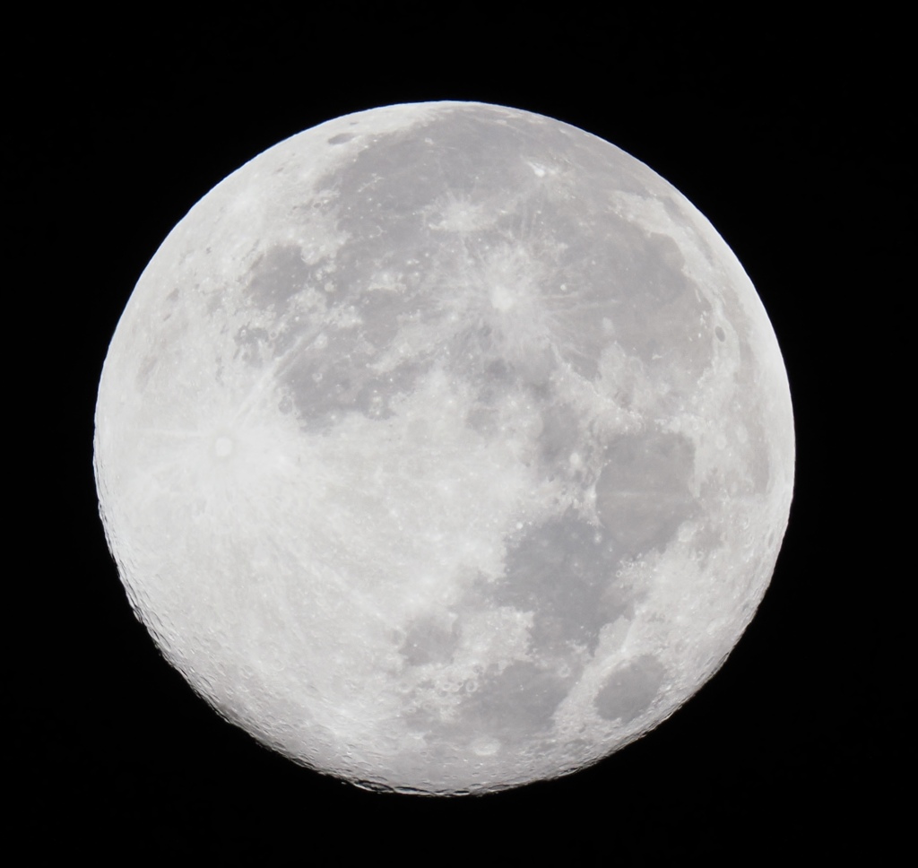 前日が満月だった泣