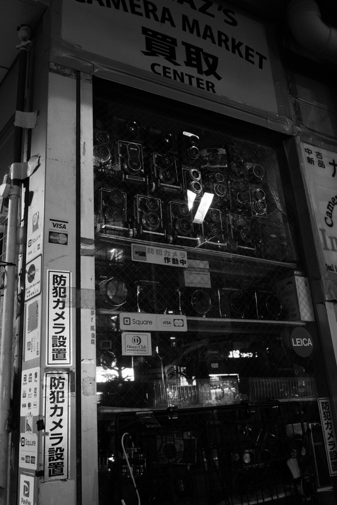 秋葉原のカメラショップ