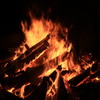 真夜中の篝火