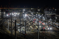 夜の車両基地