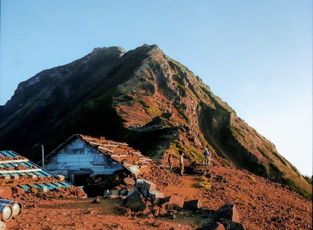 夕日に染まる赤岳