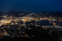 C55B23E4-1310-444C-8F96-EACFF4A008FE