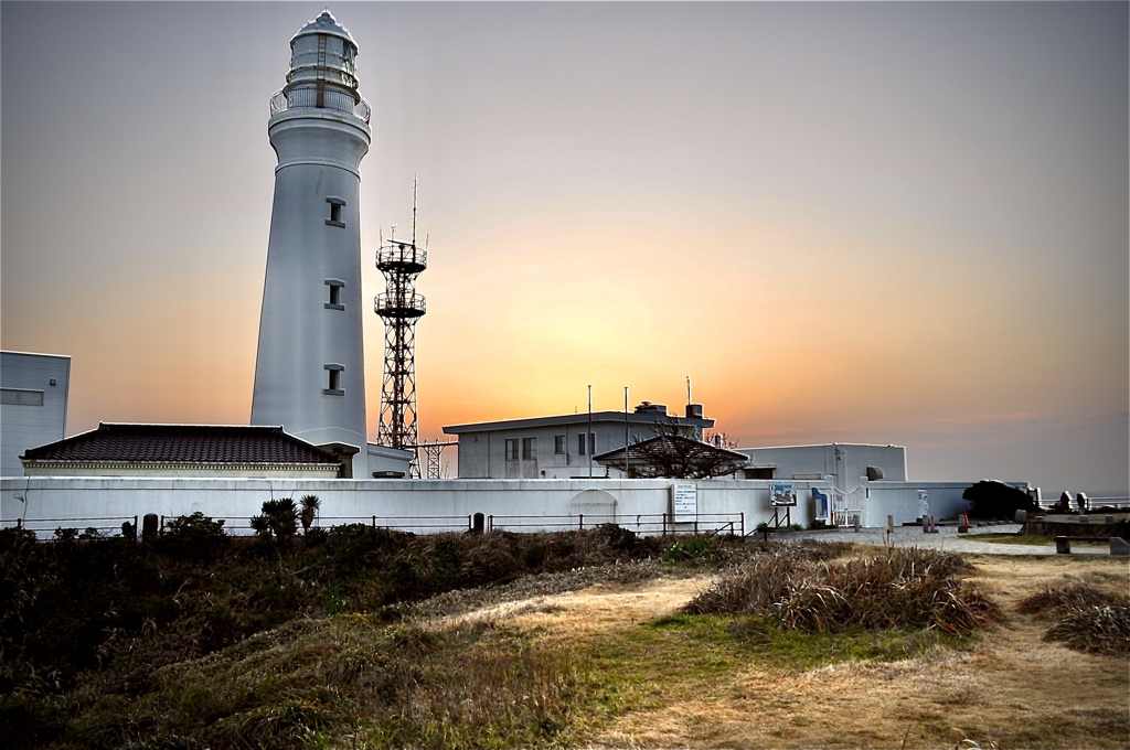 犬吠埼灯台の朝焼け