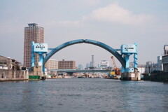 大阪南港、時の迷宮。