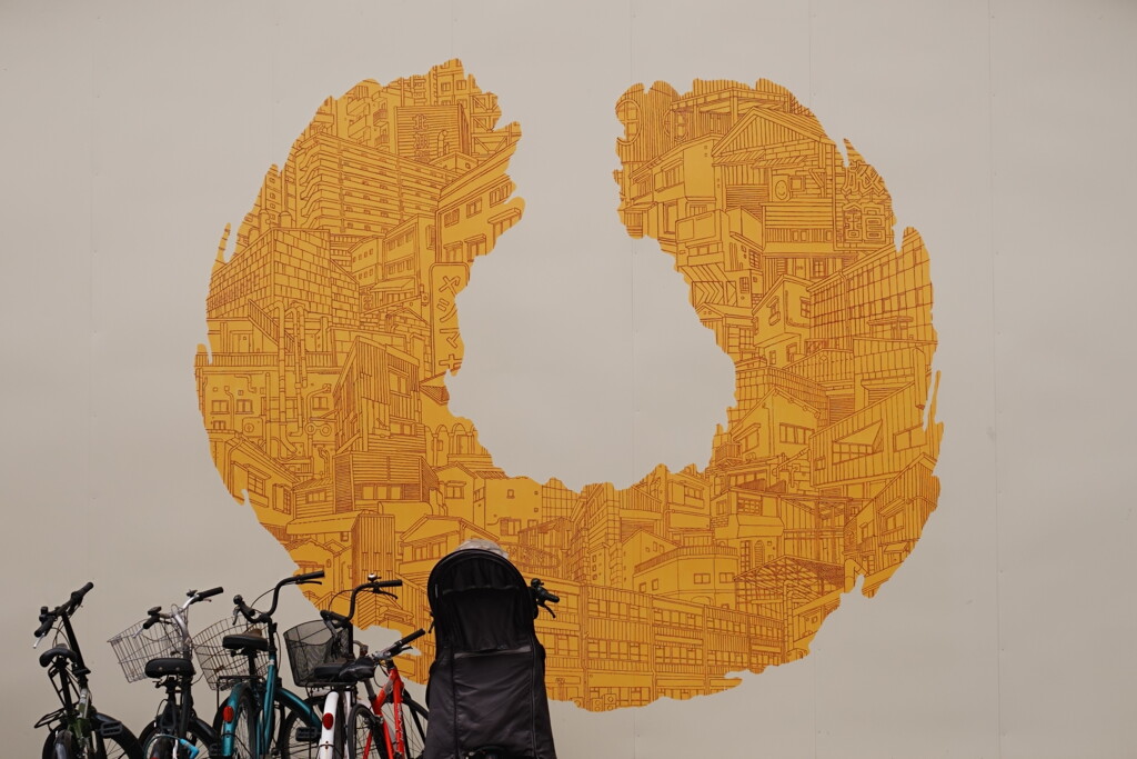 路地裏が全部アート