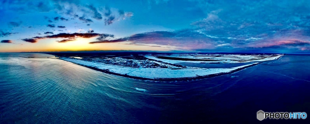 ジュエリーアイスの海岸で