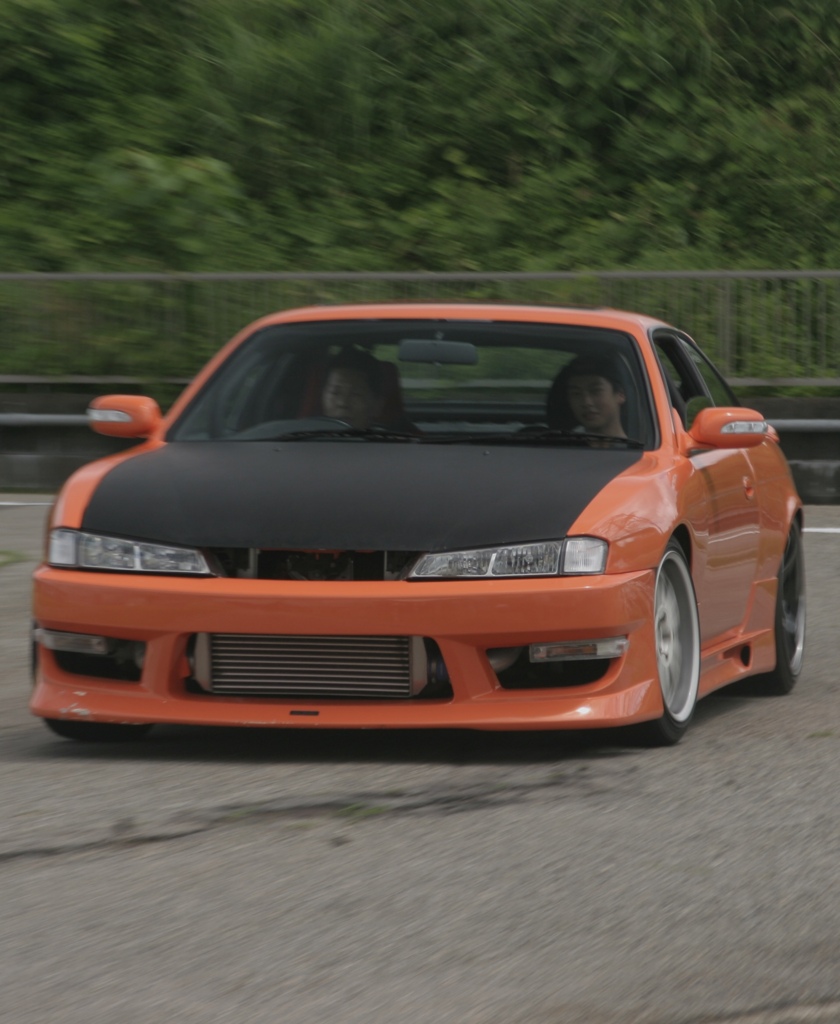 コーナーを攻めるs14！