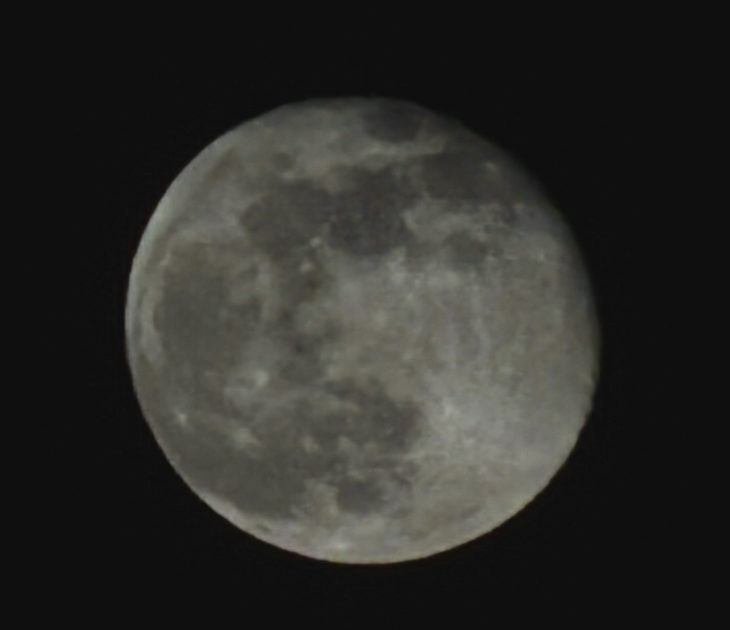 iPhoneで撮った月