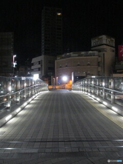 夜の橋