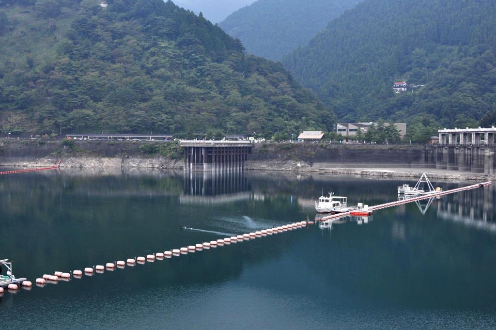 湖畔の風景