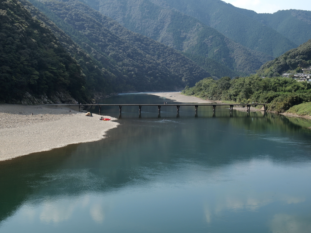 岩間沈下橋