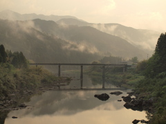 川面に映る