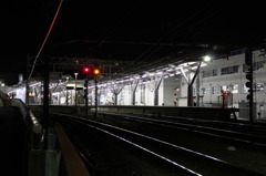 夜の秦野駅