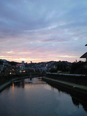 松山の夕日