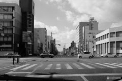 嘗て繁華街だった休日の午後