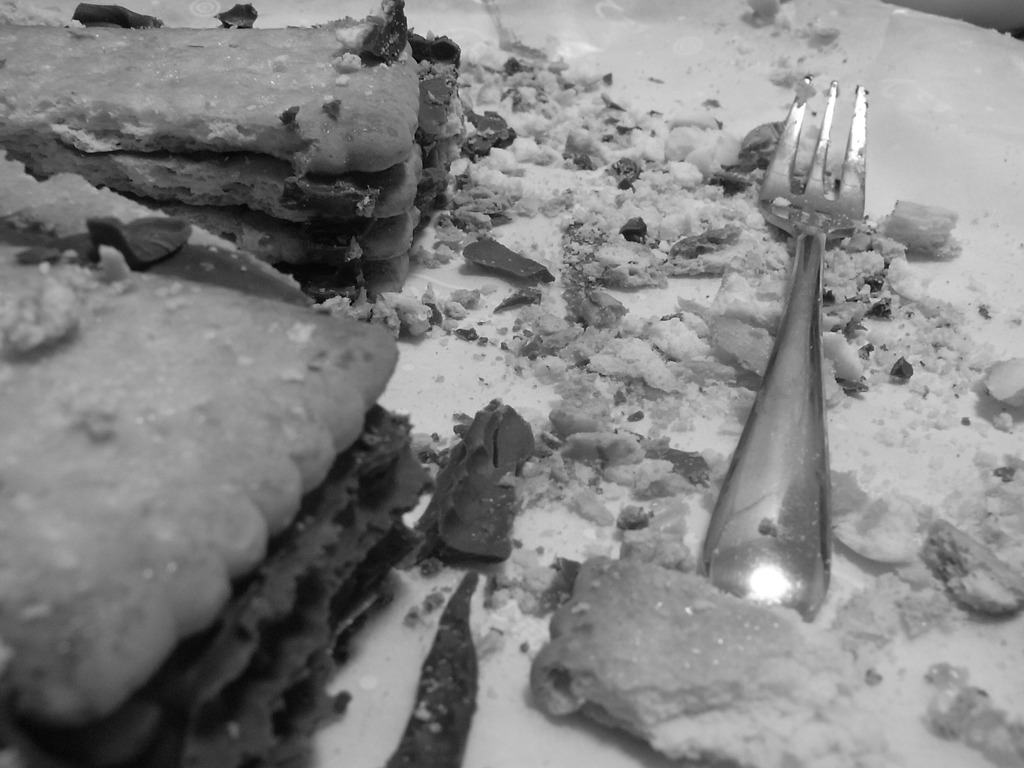 食い荒らされた皿の上