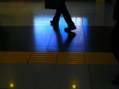 新橋駅16:59