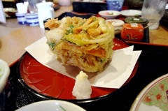 トヨタ博物館　の前に腹ごしらえ