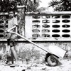 カンボジア氷売りの少年