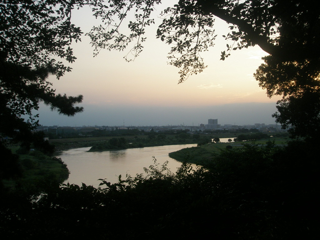 多摩川。