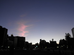 街の夜明け３