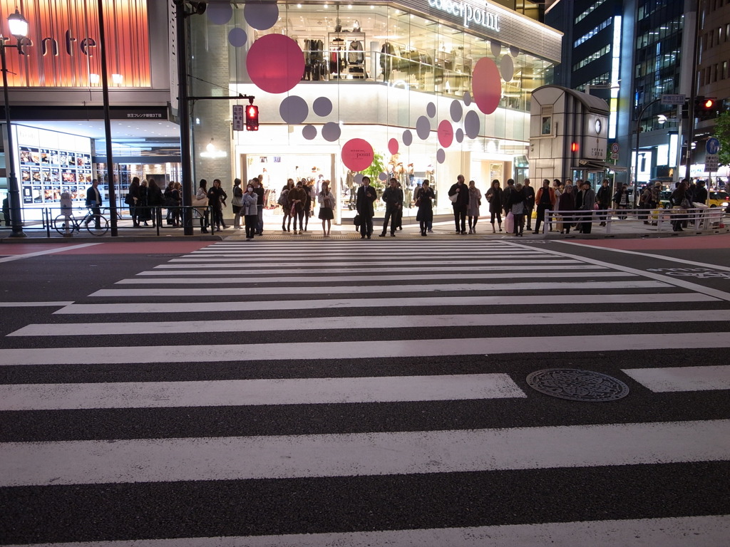 新宿三丁目交差点