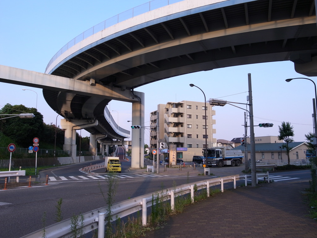 稲城インターチェンジ