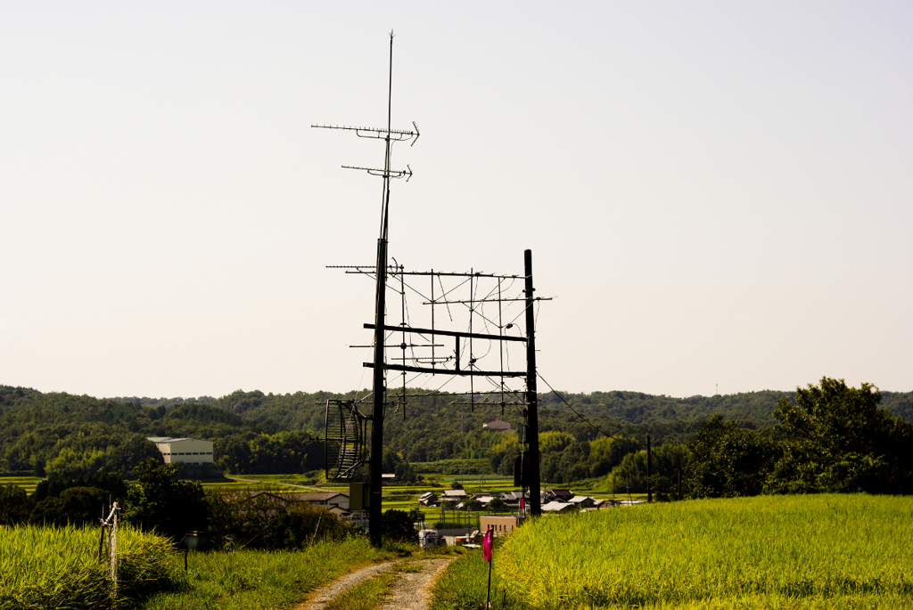鳥居のようなアンテナ