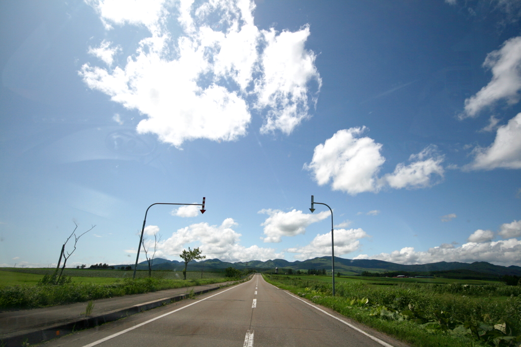 道は続く。