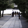 境内は通学路