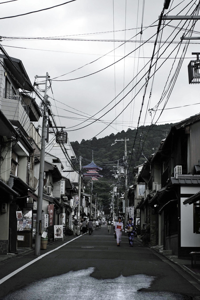 ゆかたと三重塔
