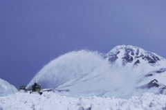 雪のアーチ