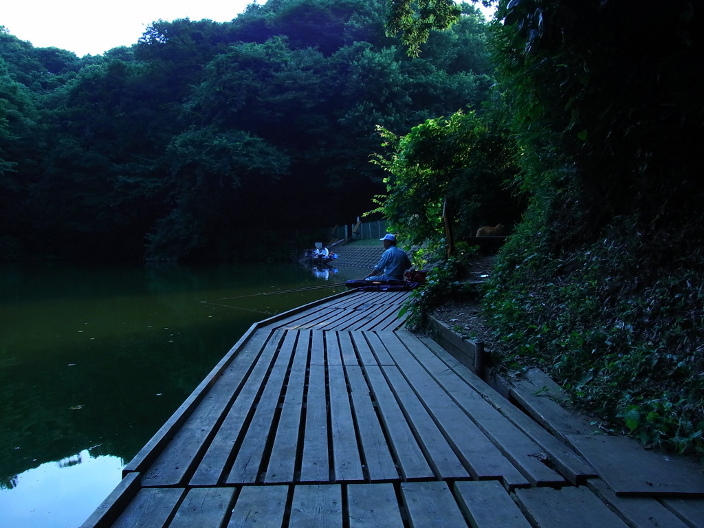 釣り人のいる風景