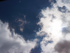 夏っぽい空になってきました