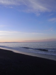 明け方の海にて5