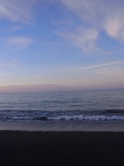 明け方の海にて3