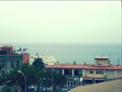 ホテルから見える海